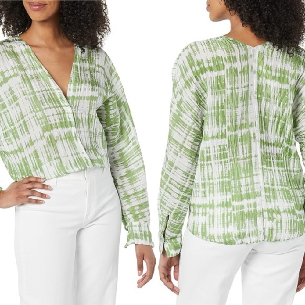 Vince Tie Dye V-Neck Silk Blouse, Pistachio, size S NWOT